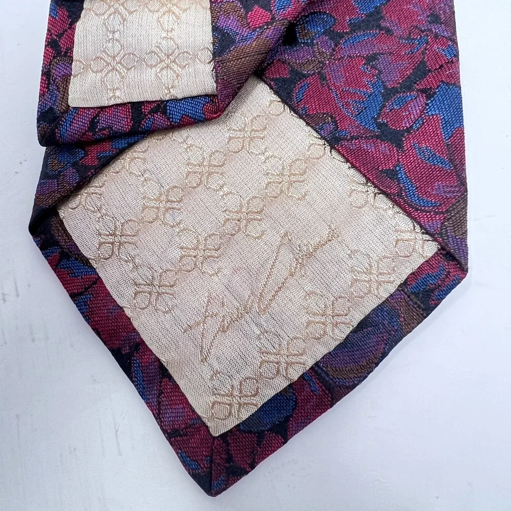 Tino Cosma 100% Silk Men's Tie Lightweight Floral Design‎ Made in Italy